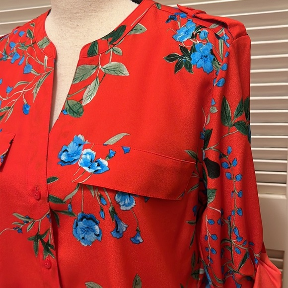 151. Calvin Klein Floral Print Roll Tab Sleeves Blouse in Vibrant Red, Size Med - Picture 5 of 14